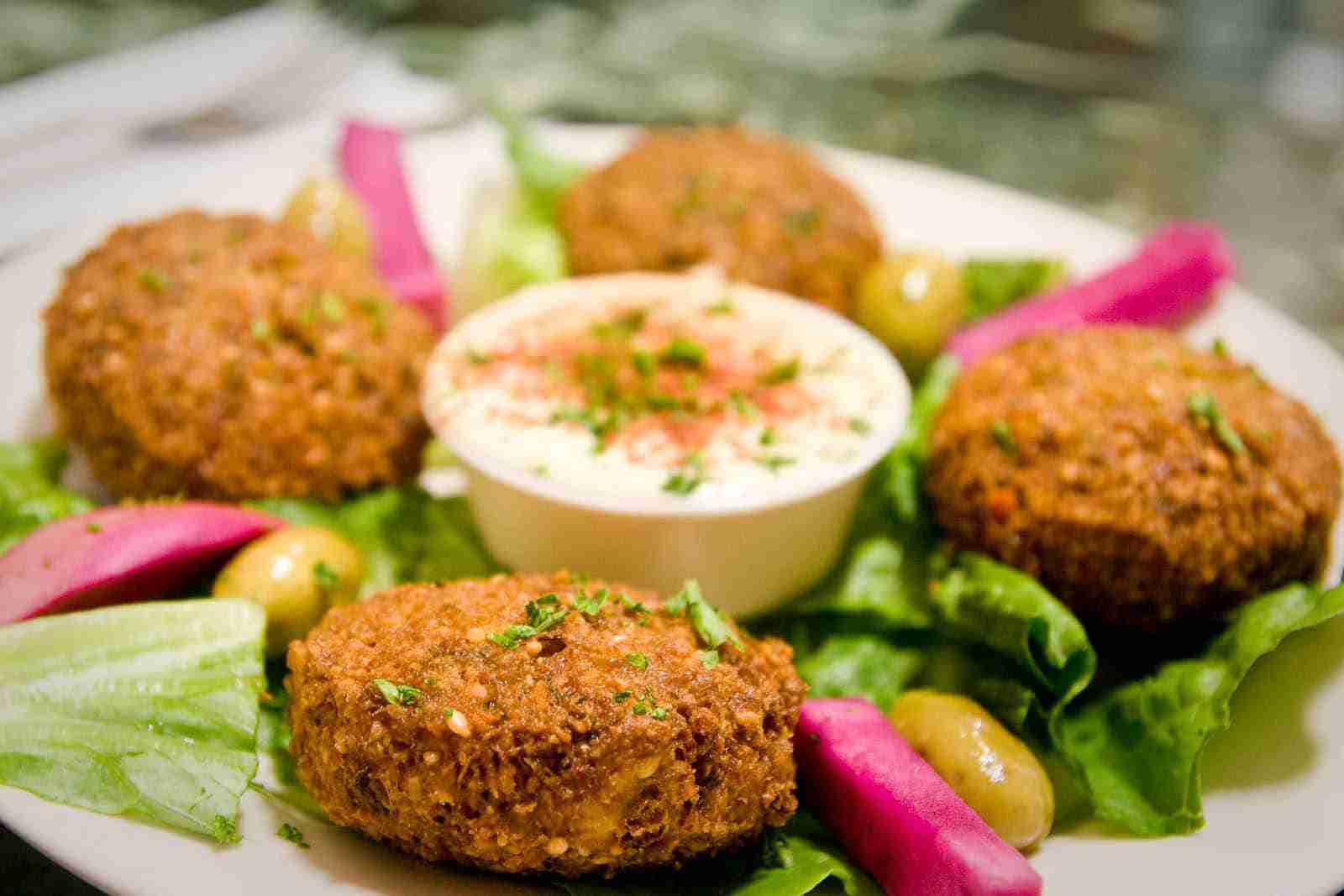 Aprende a elaborar el auténtico falafel árabe